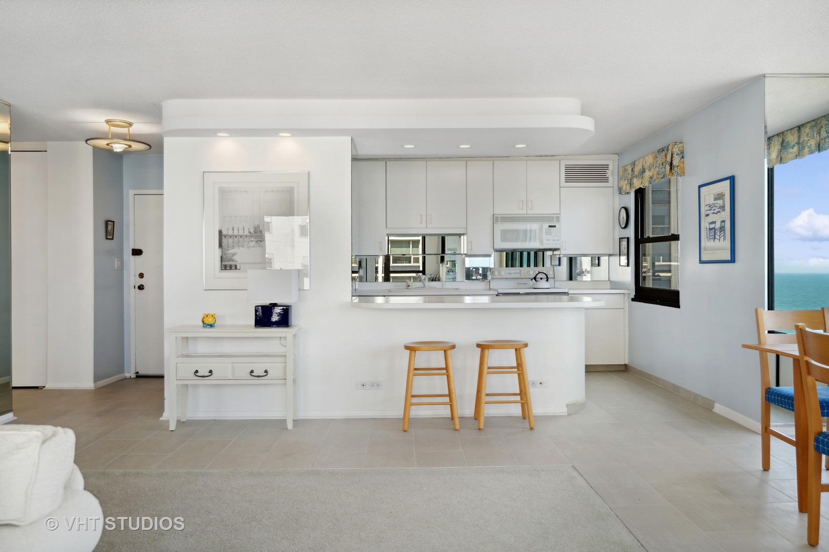1313 North Ritchie Court, Unit 1905 Chicago, IL 60610 - Photo 6 of 21 Gallery Image 6