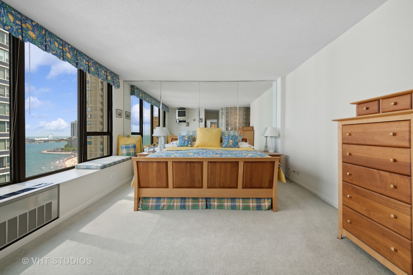 1313 North Ritchie Court, Unit 1905 Chicago, IL 60610 - Photo 10 of 21 Gallery Image 10