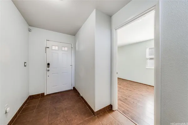 $4,000 | 94-1007 Halehau Street, Waipahu, HI 96797