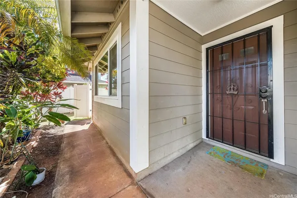 $4,000 | 94-1007 Halehau Street, Waipahu, HI 96797