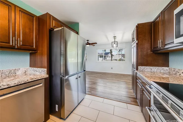 $4,000 | 94-1007 Halehau Street, Waipahu, HI 96797
