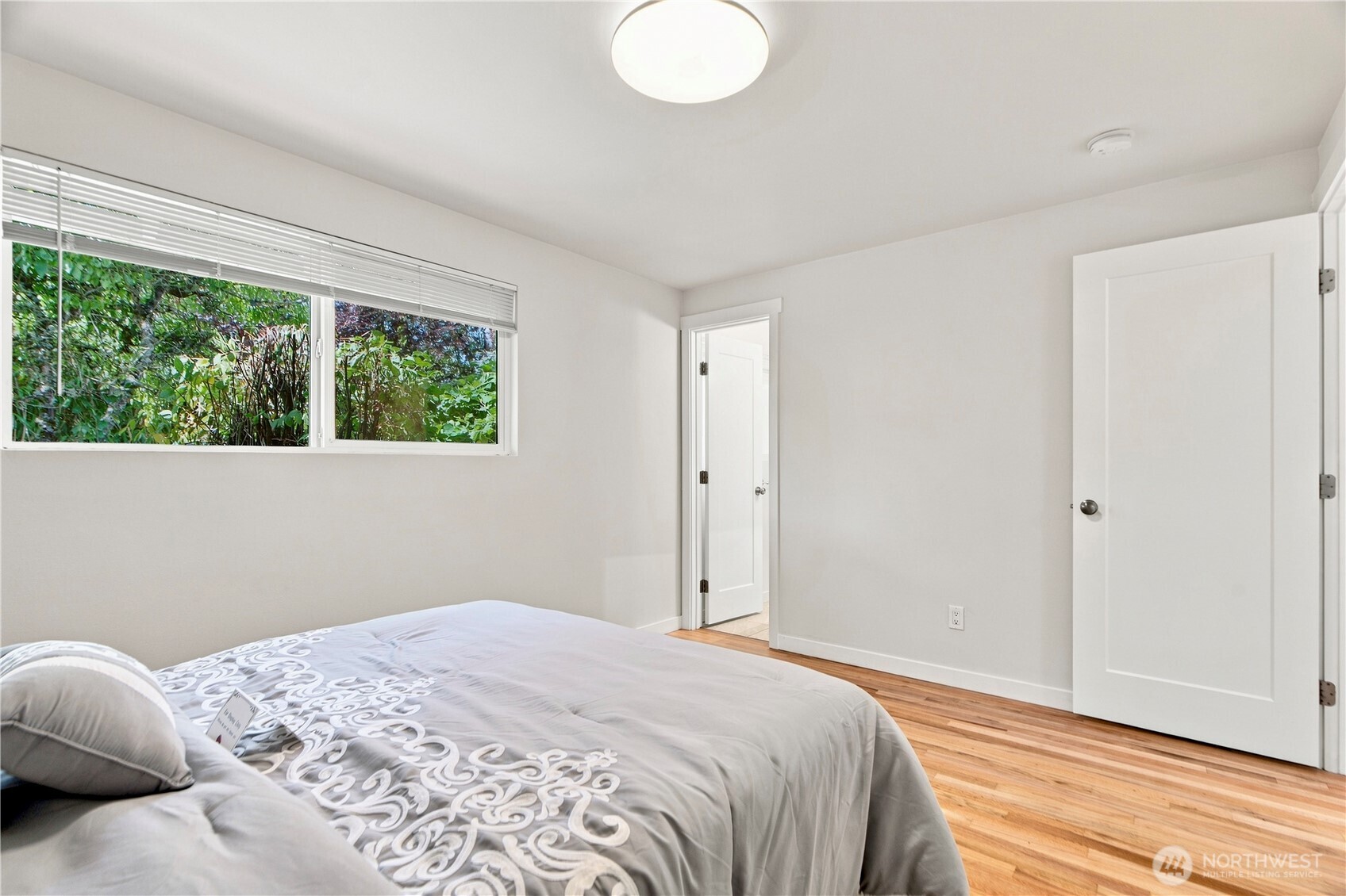16631 116th Place Southeast Renton, WA 98058 - Photo 12 of 28 Gallery Image 12