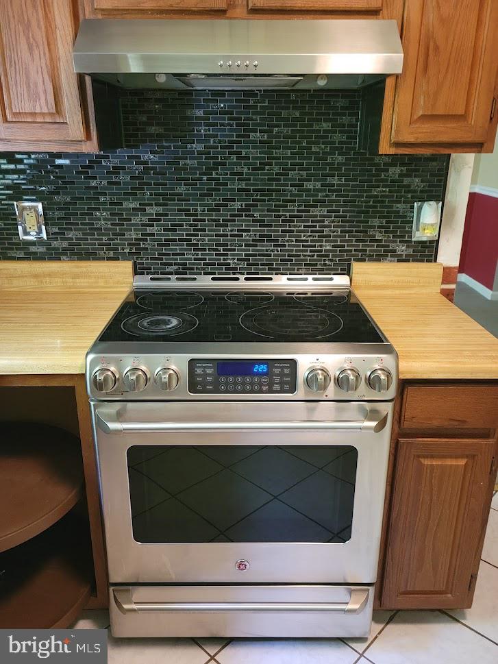 309 Windy Pines Road Front Royal, VA 22630 - Photo 13 of 48 GE Range
