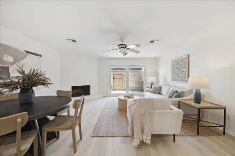 $215,000 | 2515 Bering Drive, Unit 11, Houston, TX 77057