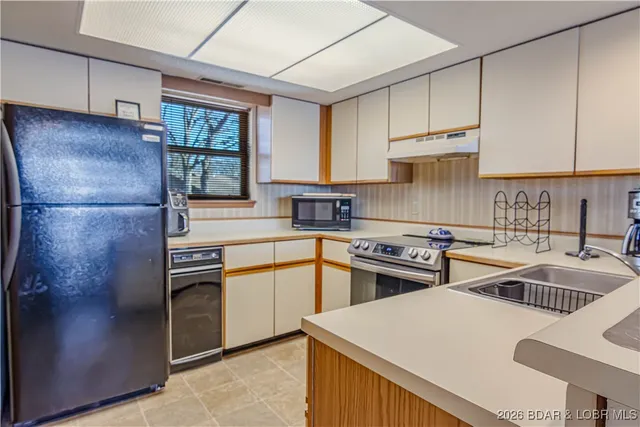 $174,900 | 255 Lone Oak Point, Unit 27, Sunrise Beach, MO 65079