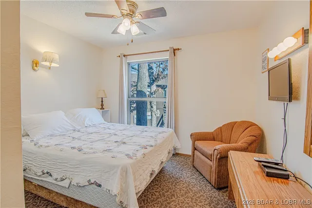 $174,900 | 255 Lone Oak Point, Unit 27, Sunrise Beach, MO 65079