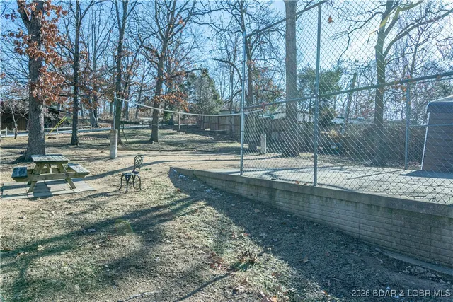 $174,900 | 255 Lone Oak Point, Unit 27, Sunrise Beach, MO 65079