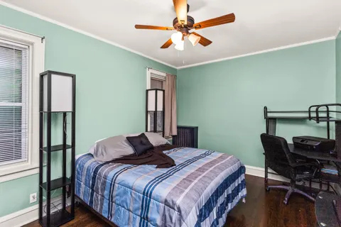 $325,000 | 7523 North Seeley Avenue, Unit 1, Chicago, IL 60645