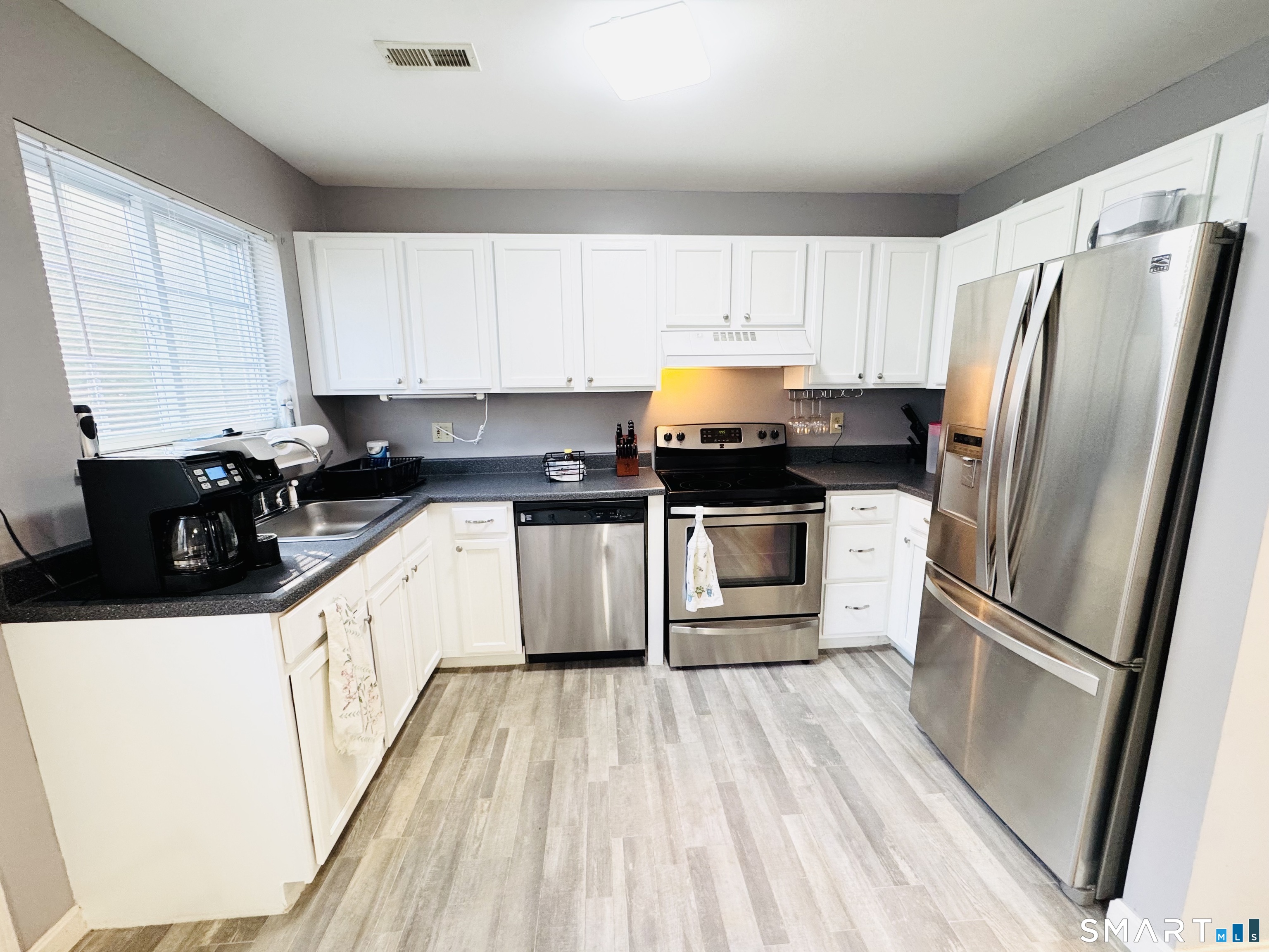 310 Boston Post Road, Unit 60 Waterford, CT 06385 - Photo 8 of 28 Gallery Image 8