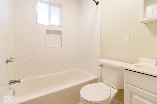 $1,300 | 1338 North Olney Street, Indianapolis, IN 46201