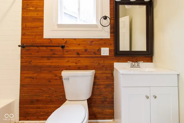 $1,300 | 1338 North Olney Street, Indianapolis, IN 46201