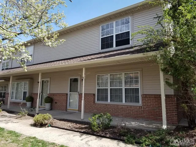 $2,525 | 121 Sassafras Court, North Brunswick, NJ 08902