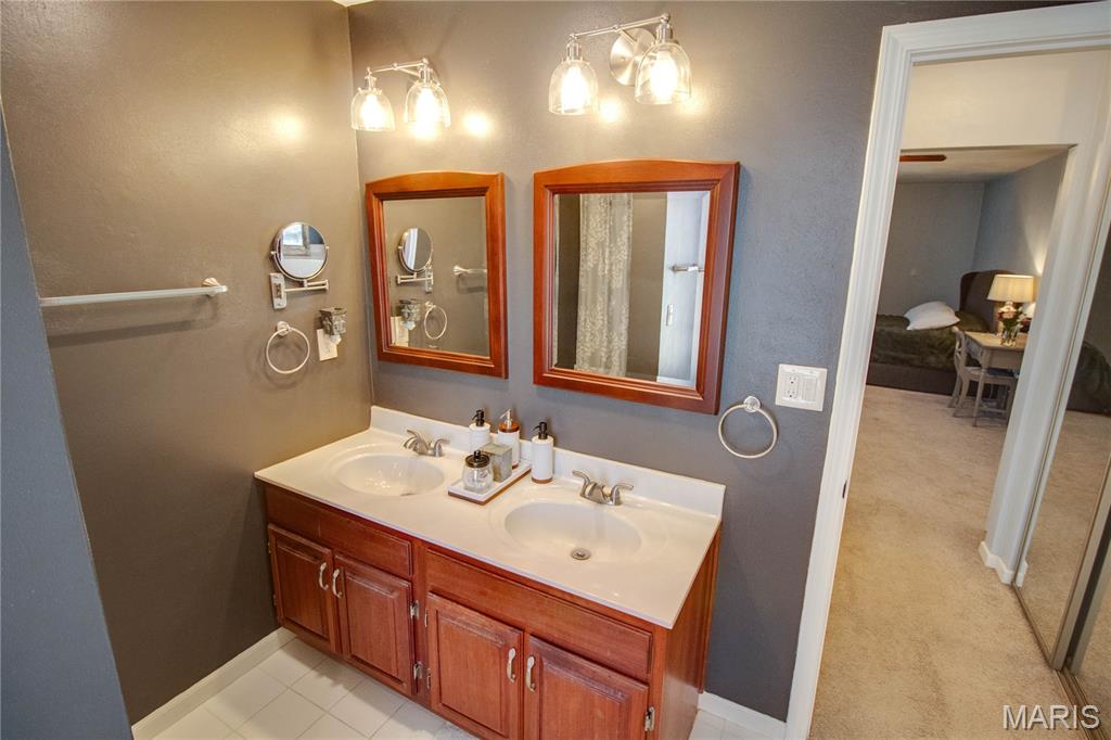 2019 Raintree Trail Collinsville, IL 62234 - Photo 36 of 67