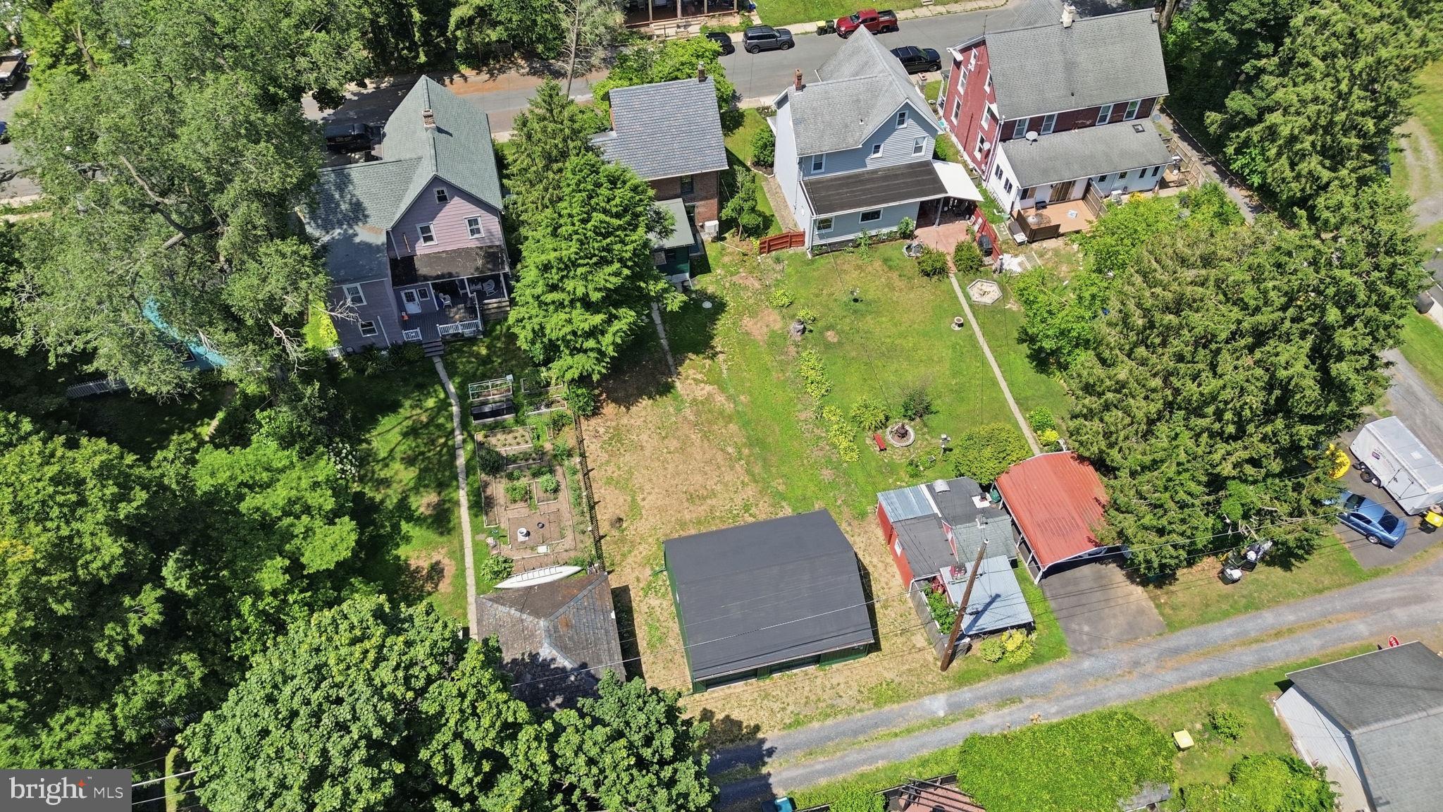 124 Cedar Road Riegelsville, PA 18077 - Photo 50 of 50 Spacious backyard oasis awaits you!
