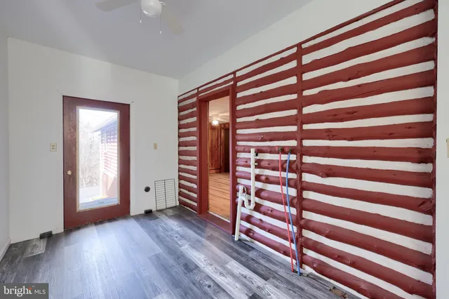 a view of an empty room