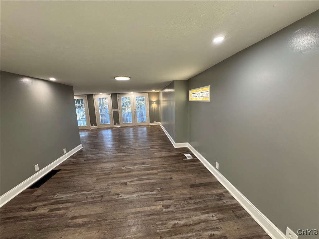 154 Maplehurst Avenue Syracuse, NY 13208 - Photo 16 of 41 Oversized family area