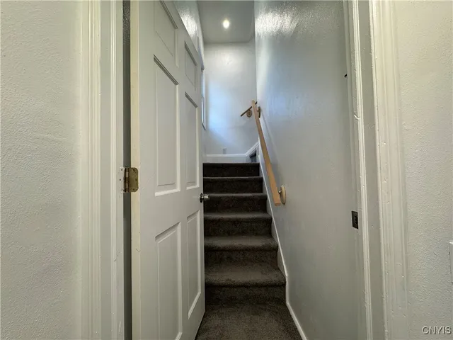 $199,900 | 154 Maplehurst Avenue, Syracuse, NY 13208