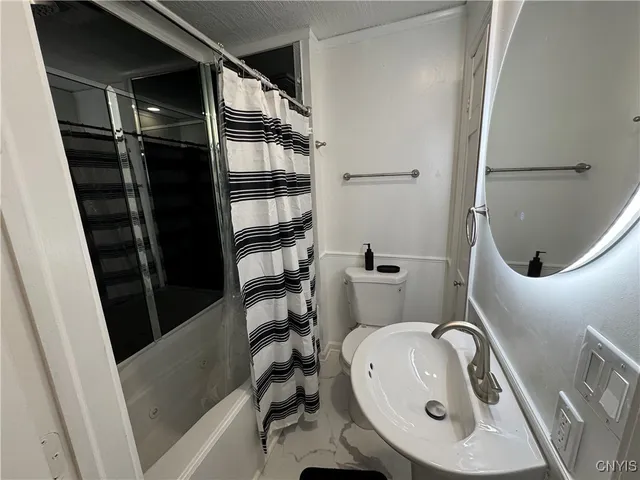 $199,900 | 154 Maplehurst Avenue, Syracuse, NY 13208