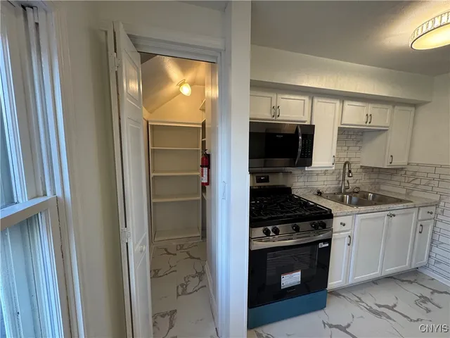 $199,900 | 154 Maplehurst Avenue, Syracuse, NY 13208