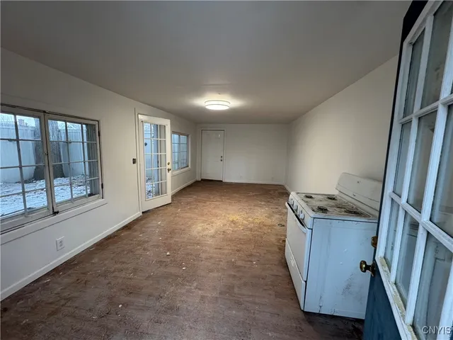 $199,900 | 154 Maplehurst Avenue, Syracuse, NY 13208