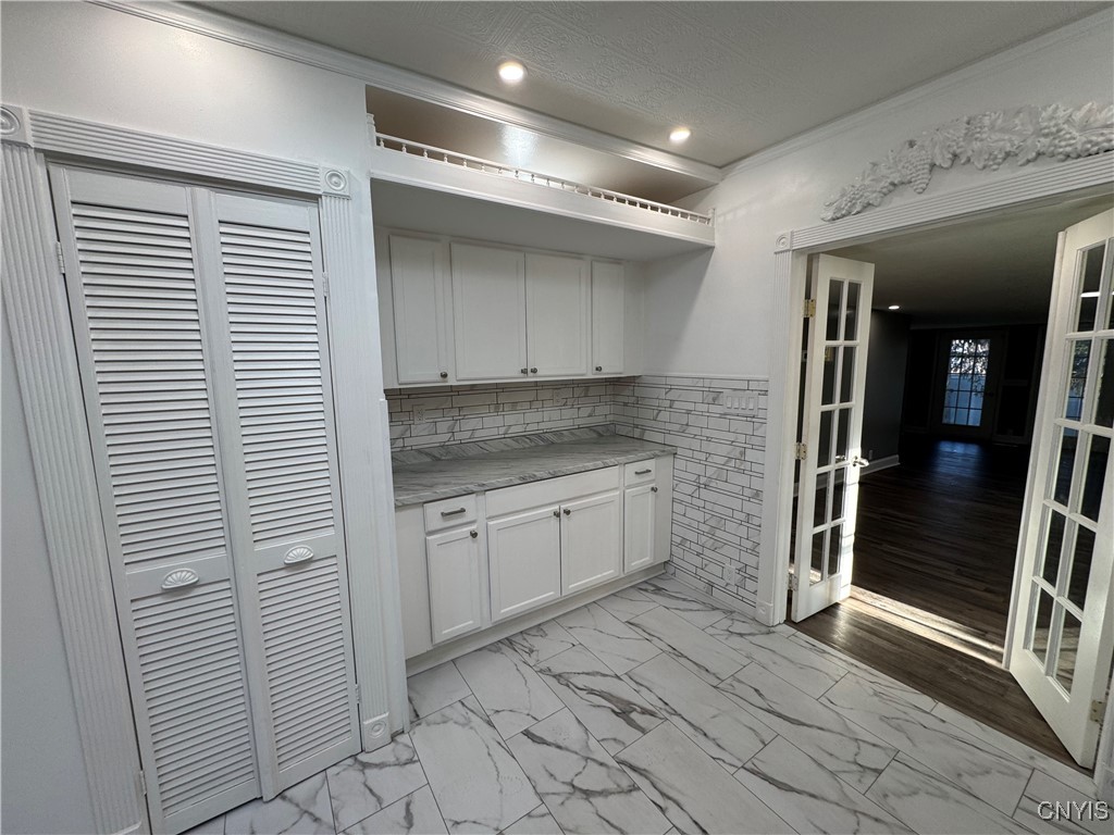 154 Maplehurst Avenue Syracuse, NY 13208 - Photo 10 of 41 New lighting throughout