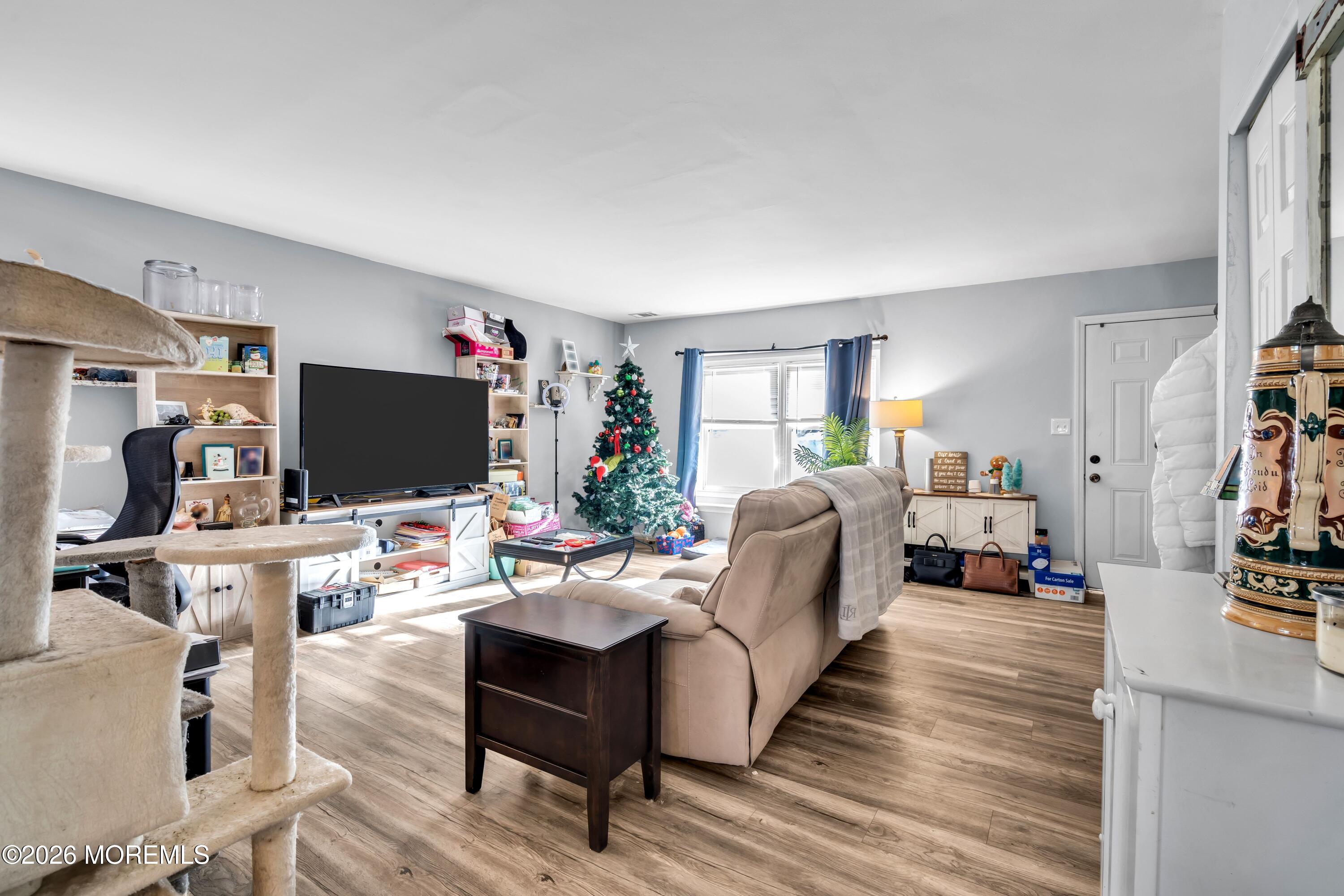 29 Colonial Court Jackson, NJ 08527 - Photo 4 of 16 007_dsc02612_393