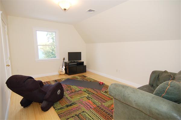 117 Rindge Avenue Cambridge, MA 02140 - Photo 20 of 24 Gallery Image 20