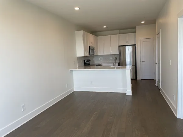 $1,600 | 1041 East Trinity Lane, Unit 412, Nashville, TN 37216