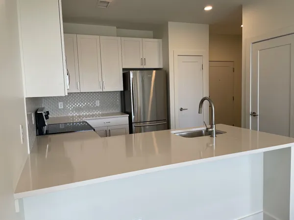 $1,600 | 1041 East Trinity Lane, Unit 412, Nashville, TN 37216