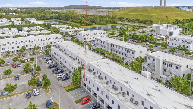 $550,000 | 6420 Northwest 102nd Path, Unit 110, Doral, FL 33178