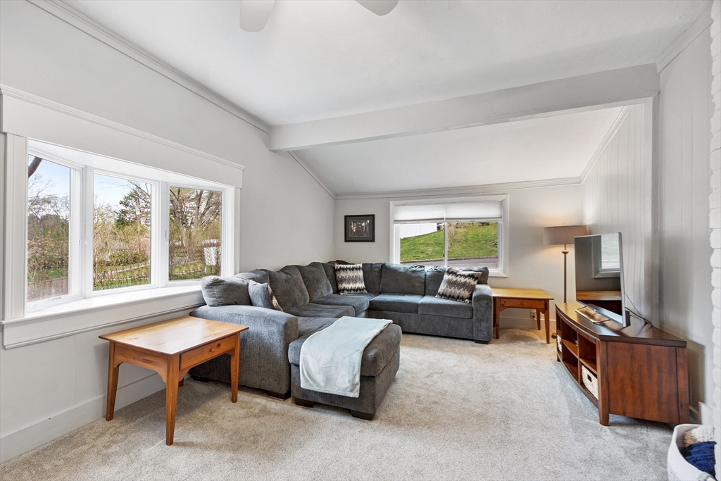11 Brookvale Road Framingham, MA 01701 - Photo 12 of 38 Gallery Image 12