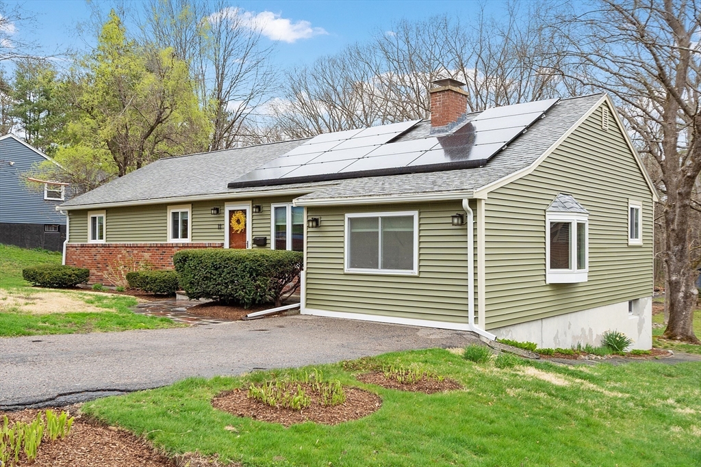 11 Brookvale Road Framingham, MA 01701 - Photo 2 of 38 Gallery Image 2