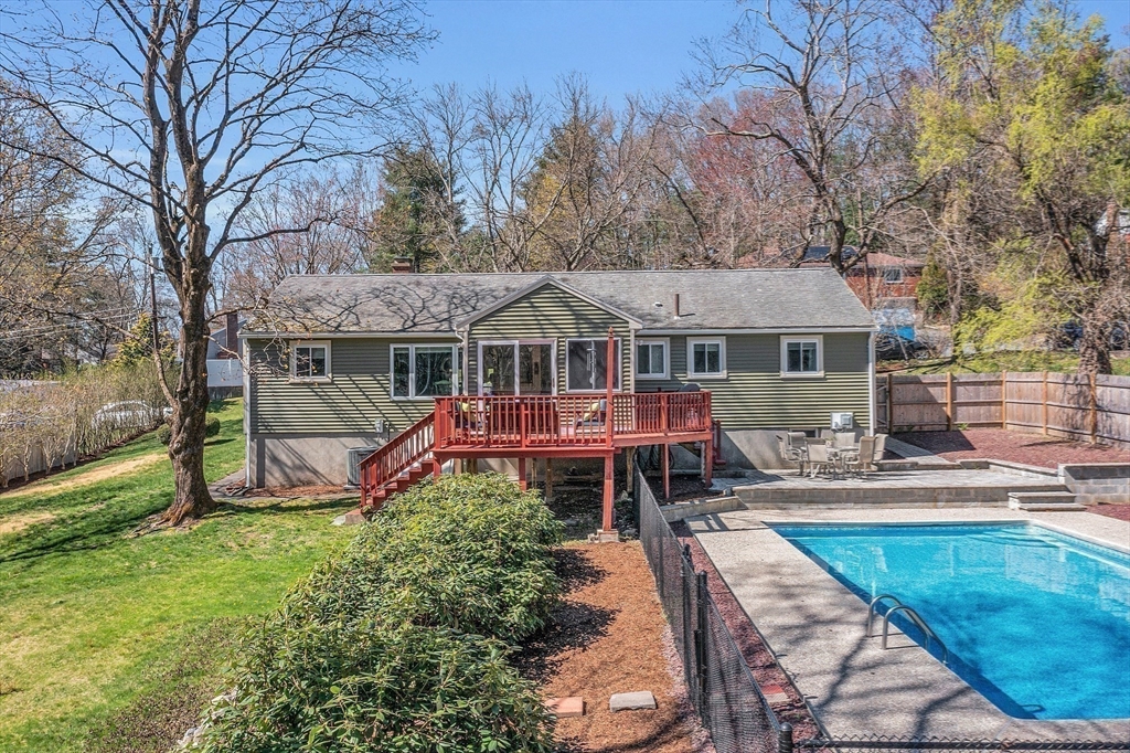 11 Brookvale Road Framingham, MA 01701 - Photo 4 of 38 Gallery Image 4