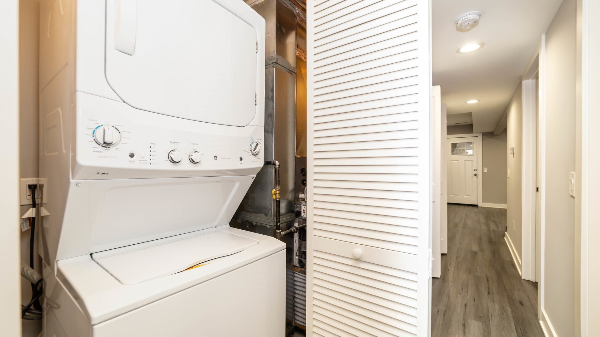 2246 South Whipple Street, Unit 2F Chicago, IL 60623 - Photo 10 of 10 a utility room with dryer and washer