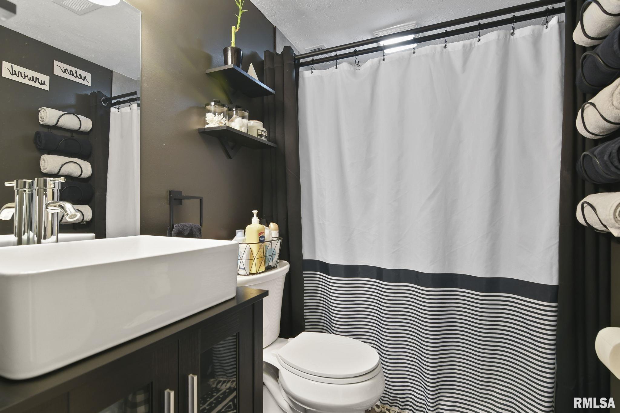 2424 East Sangamon Avenue Springfield, IL 62702 - Photo 24 of 33 Gallery Image 24