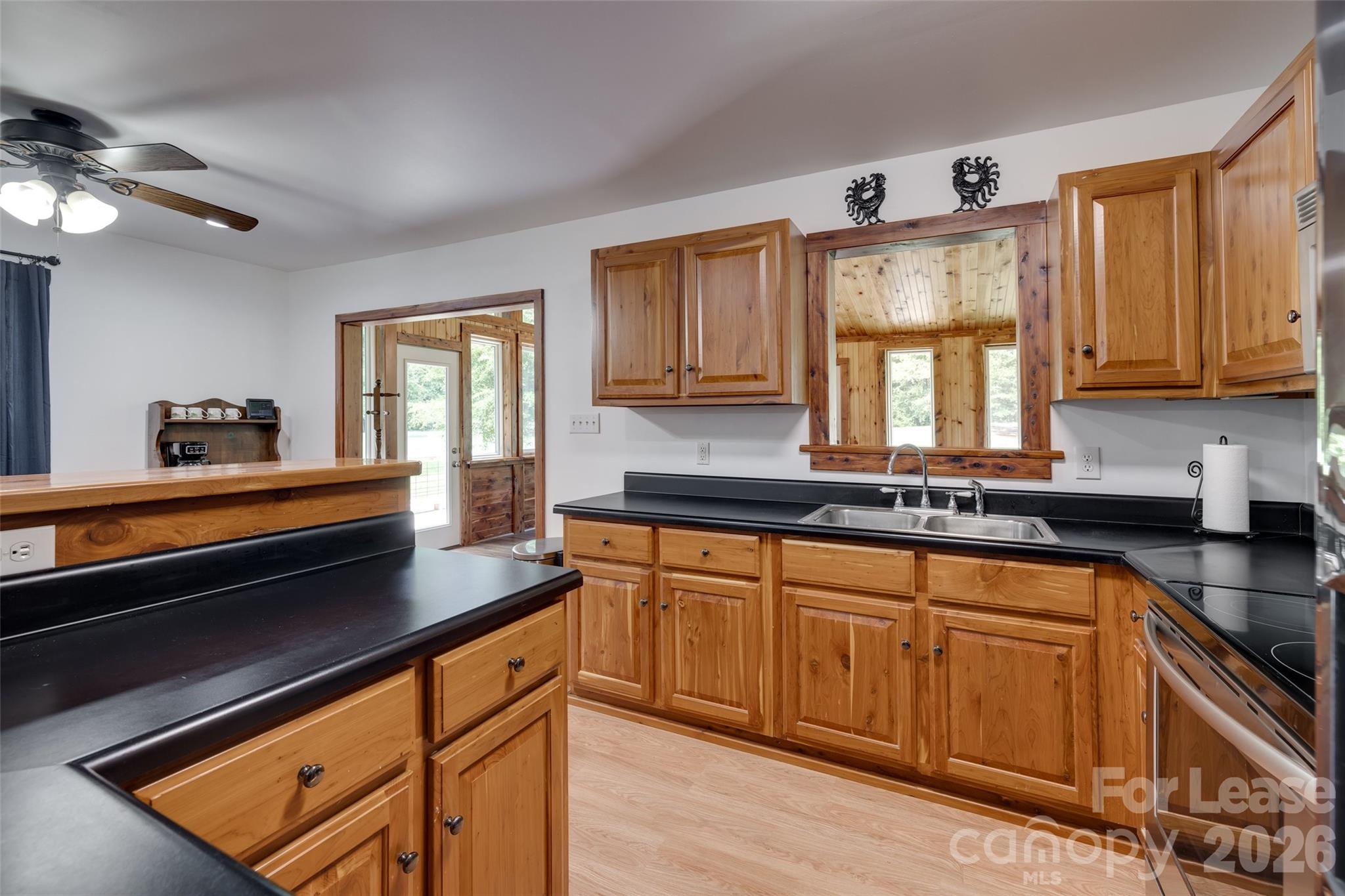 970 East Old Limestone Road York, SC 29745 - Photo 13 of 41