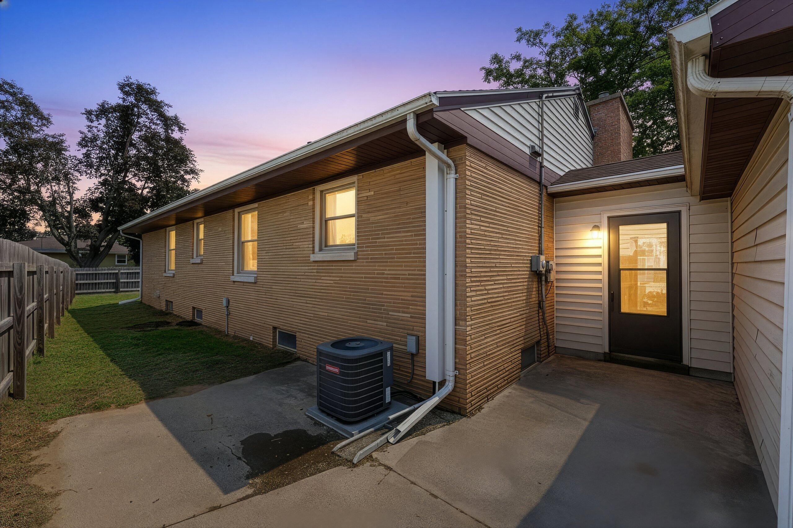 2012 34th Street Two Rivers, WI 54241 - Photo 43 of 59 002-201234thStreet-TwoRivers-WI-54241-SM