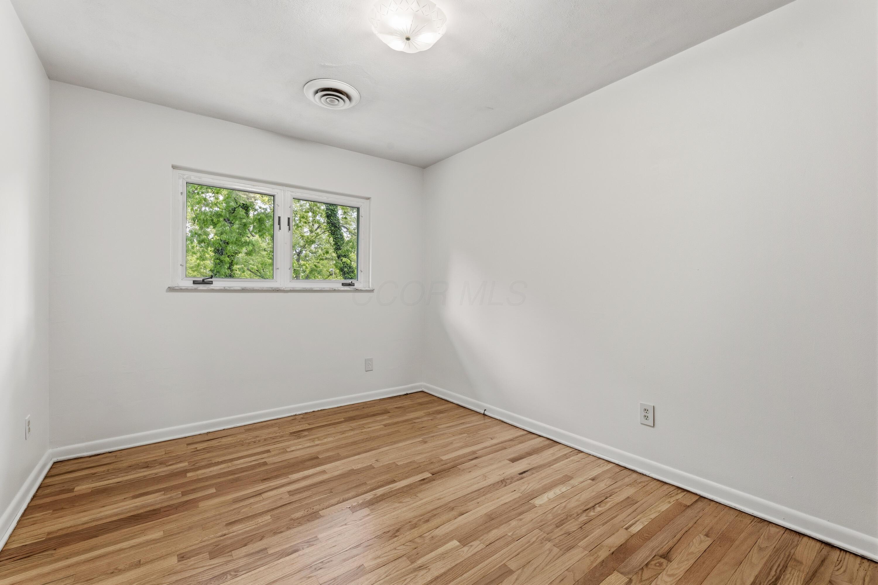 4356 Dublin Road Columbus, OH 43221 - Photo 19 of 77
