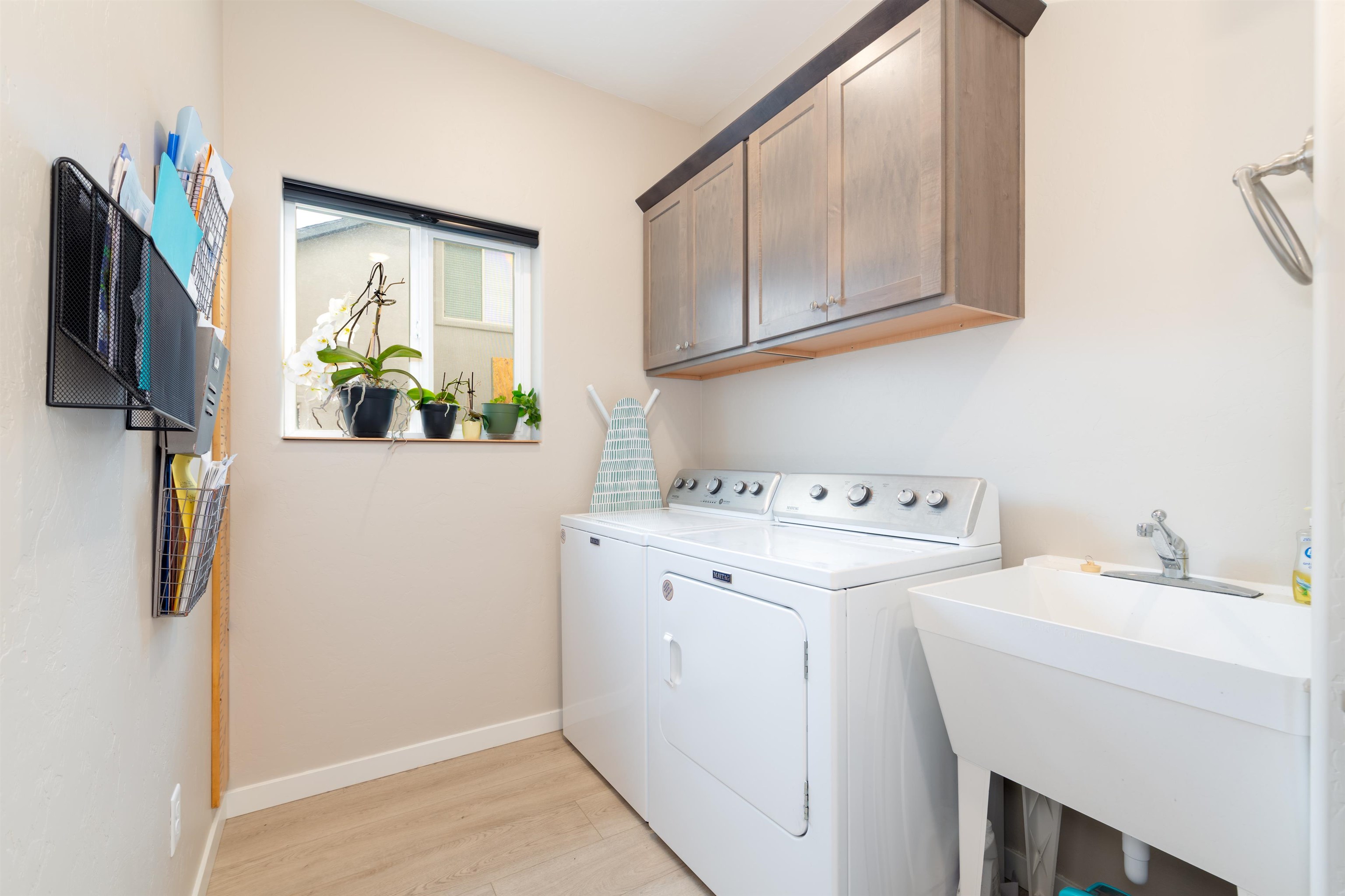 1518 Myers Lane Fruita, CO 81521 - Photo 20 of 39 a utility room with dryer and washer