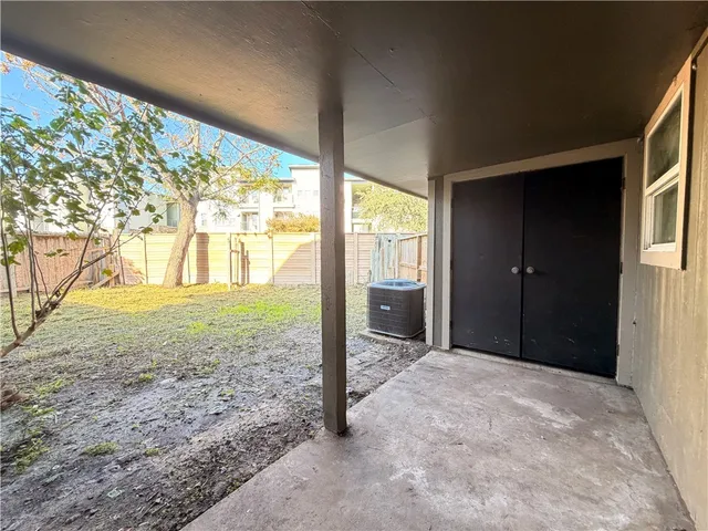 $1,200 | 11618 Agua Dulce Creek Drive, Unit B, Corpus Christi, TX 78410