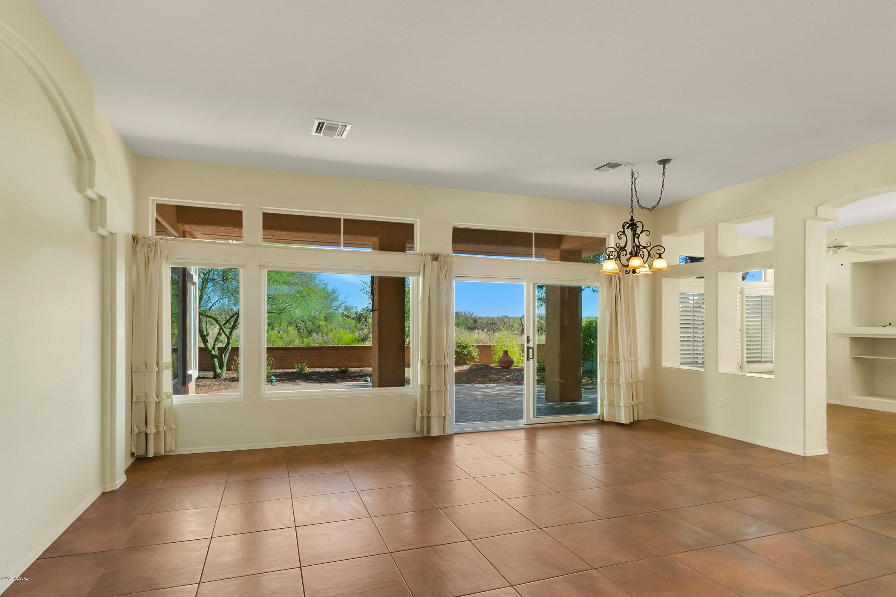 1621 East Crown Ridge Way Oro Valley, AZ 85755 - Photo 19 of 37