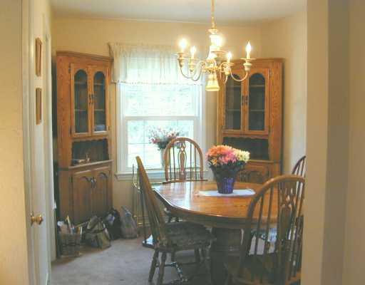 230 Patterson Road Bethel Park, PA 15102 - Photo 2 of 7 Dining Room.