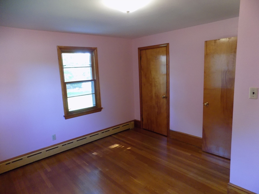 266 Alden Road Fairhaven, MA 02719 - Photo 17 of 38