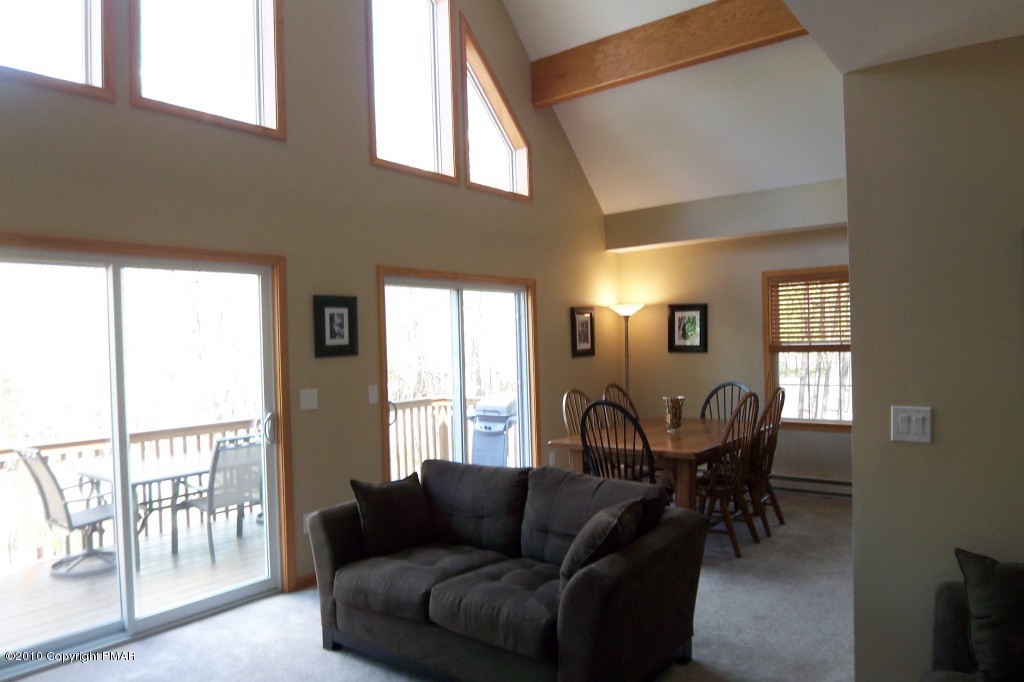 19 Brier Crest Road Blakeslee, PA 18610 - Photo 5 of 26 WALL OF WINDOWS