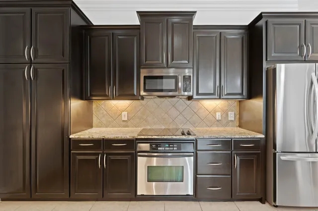 $257,000 | 2120 Kipling Street, Unit 301, Houston, TX 77098