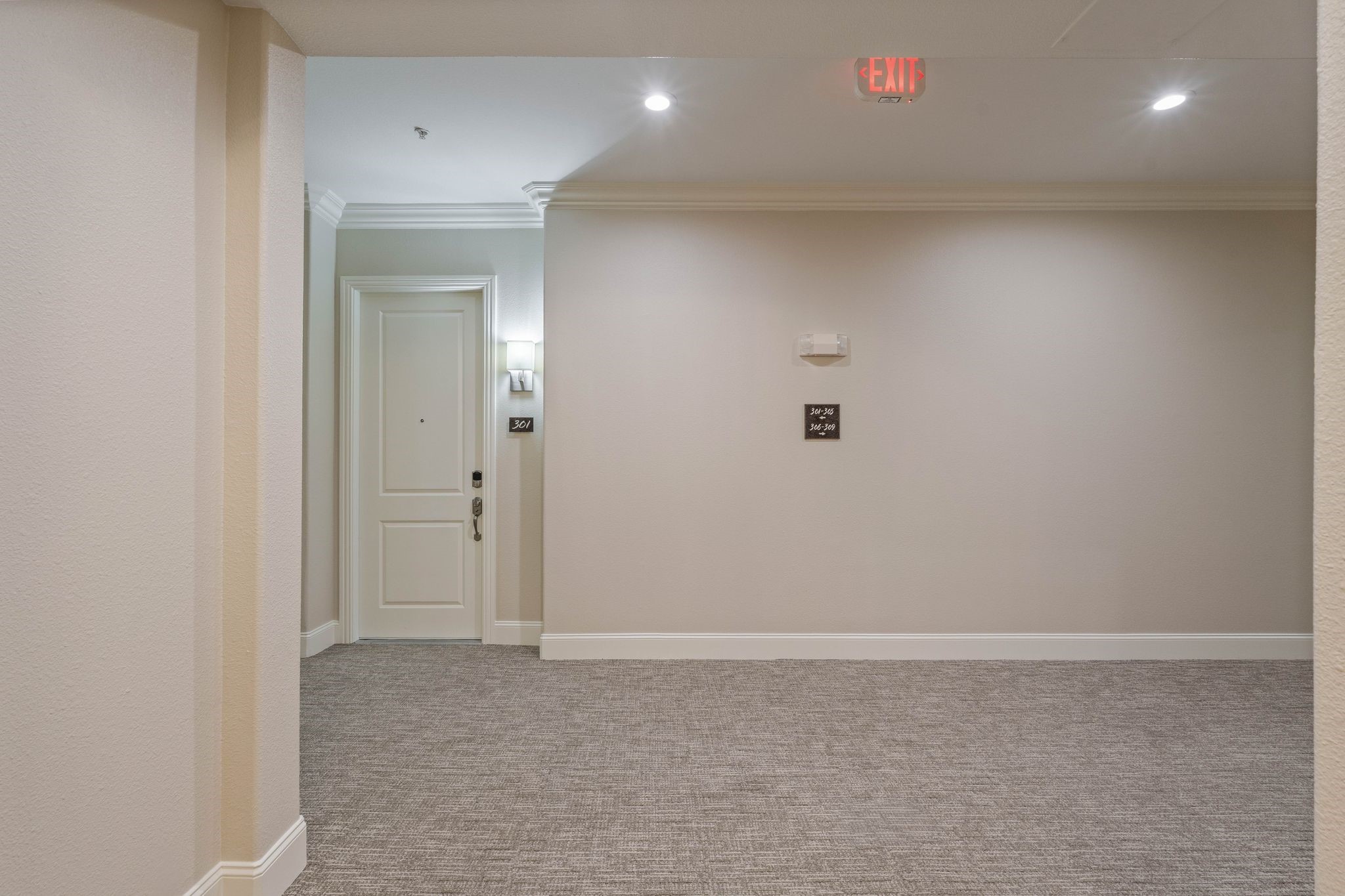 2120 Kipling Street, Unit 301 Houston, TX 77098 - Photo 9 of 39 This unit is directly across from the elevators for easy access.