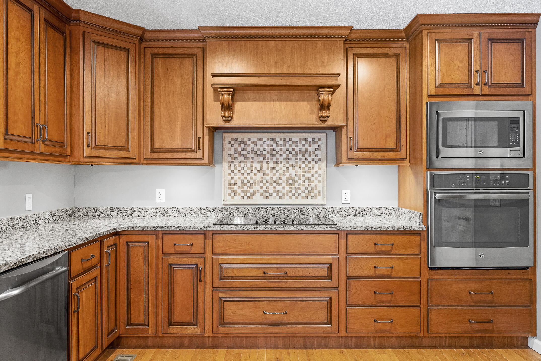2040 Rock Bluff Road Hixson, TN 37343 - Photo 7 of 33 Kitchen