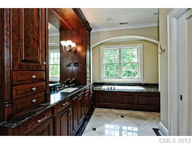 1801 Queens Road Charlotte, NC 28207 - Photo 10 of 16 Gallery Image 10