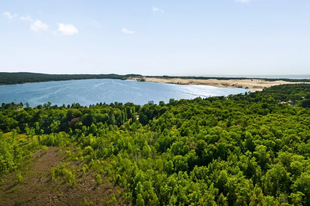 $425,000 | 1724 North Ridge Road, Mears, MI 49436