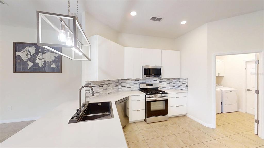 8328 Southwest 84th Place Road Ocala, FL 34481 - Photo 12 of 41